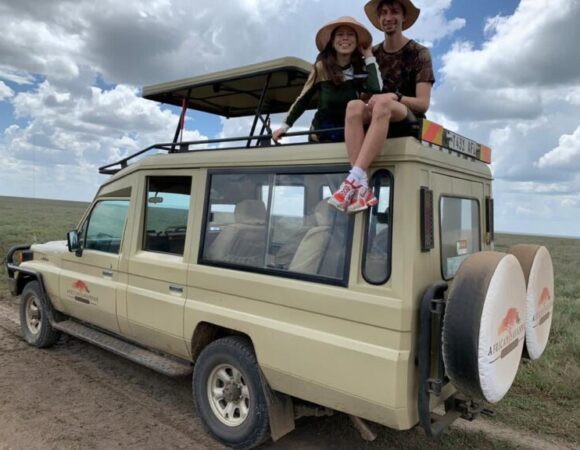 Tanzania Honeymoon Safari | 10-Day Luxury Wildlife & Romance Package